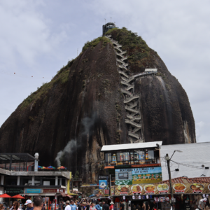 Tour Guatape TODO incluido para dos personas o más.