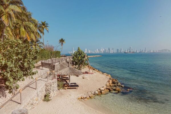 Pasadía Eteka TierraBomba - Cartagena - Imagen 4