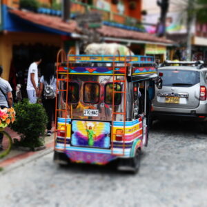 Tour Completo Guatape en Tuk-Tuk , Almuerzo y Bebida.