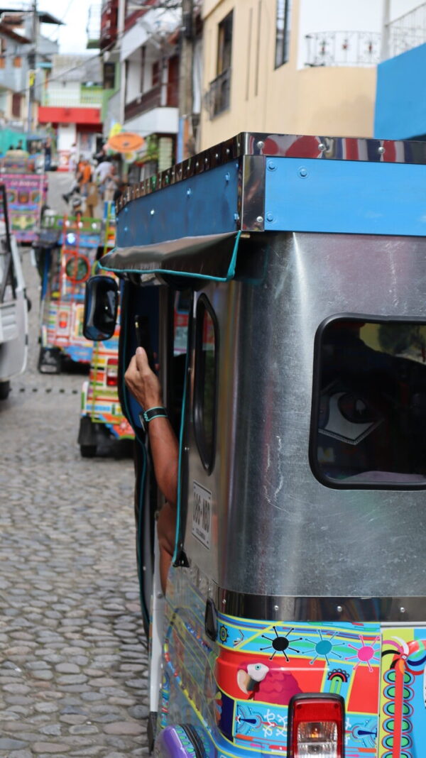 Tour Completo Guatape en Tuk-Tuk , Almuerzo y Bebida. - Imagen 15