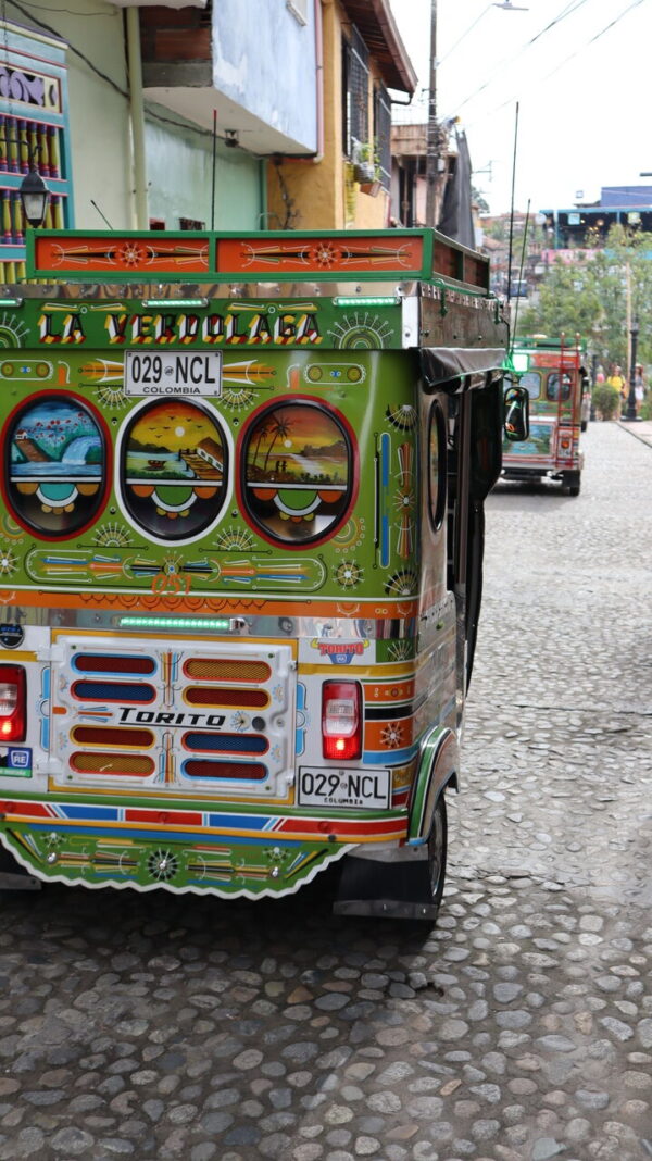 Tour Completo Guatape en Tuk-Tuk , Almuerzo y Bebida. - Imagen 8
